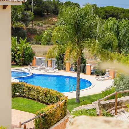 Cascata Holidays
